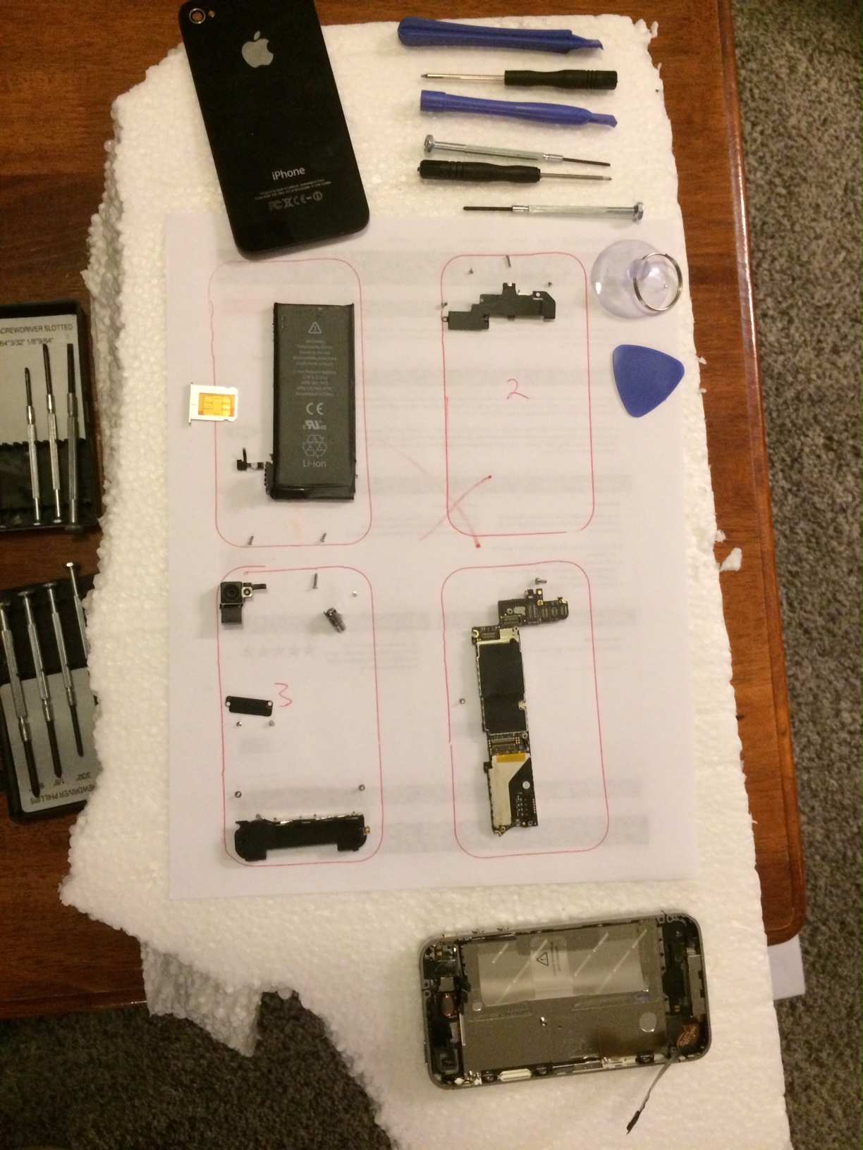 iphone-disassembled
