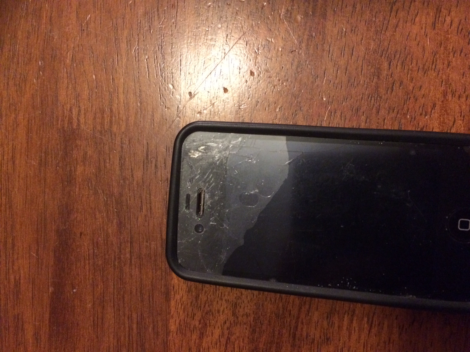 iphone-shattered-screen